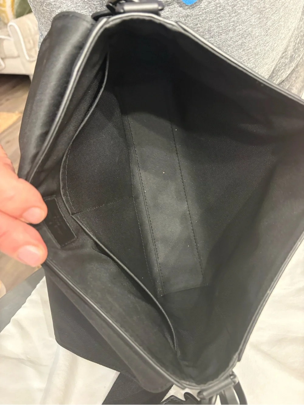 Men's Louis Vuitton Black Leather Christopher Messenger Bag
